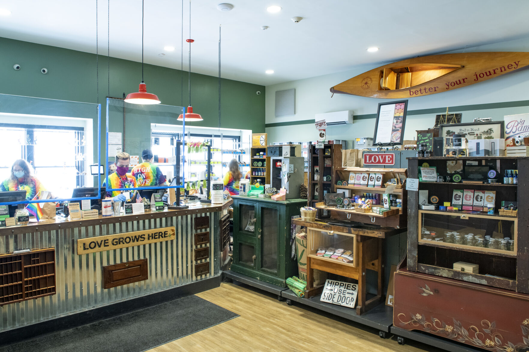 Lee interior credit Melissa Ostrow.jpg